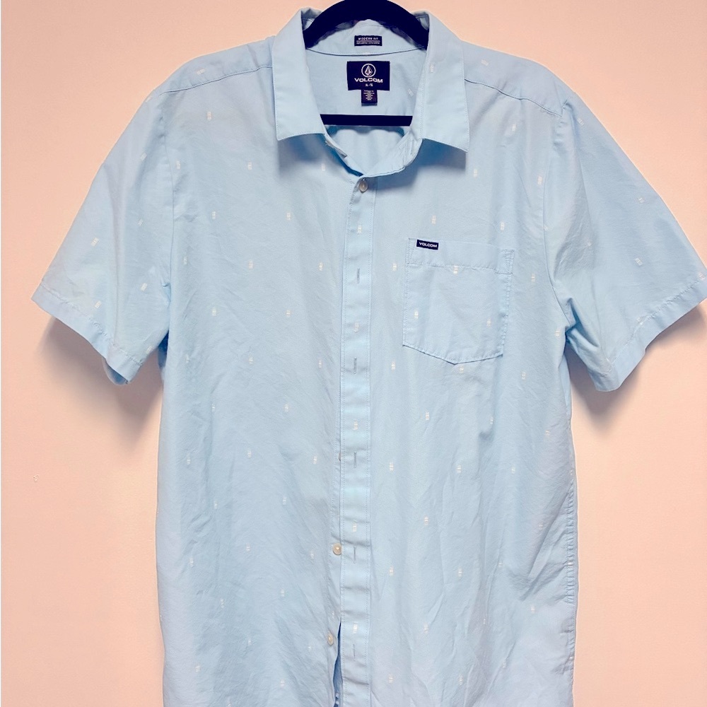 Volcom Light Blue Casual Button Down Shirt